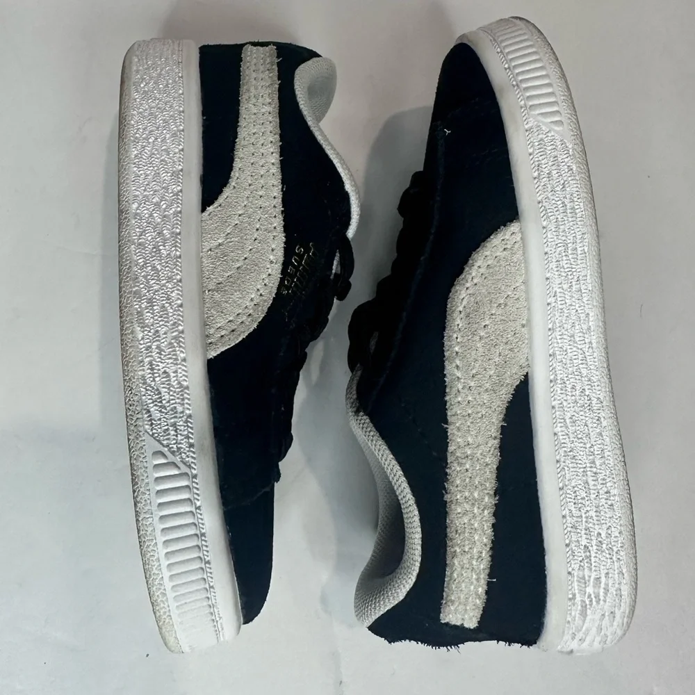 Kids Puma Black and White Sneakers Classic Suede Design